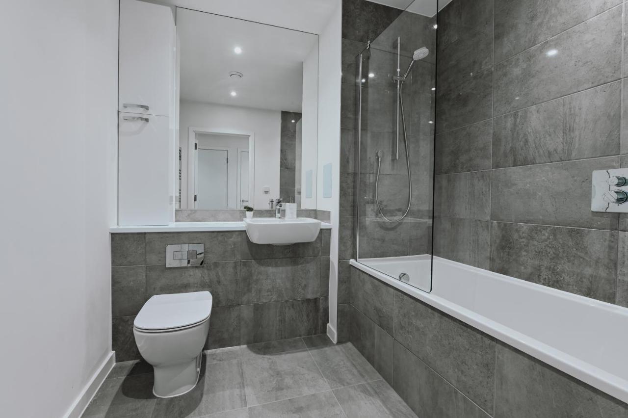Khayat Homes - The Owelor - Two Bed London Eksteriør bilde