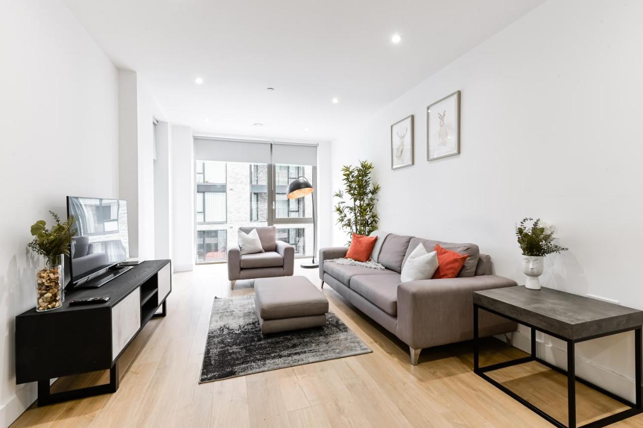 Khayat Homes - The Owelor - Two Bed London Eksteriør bilde