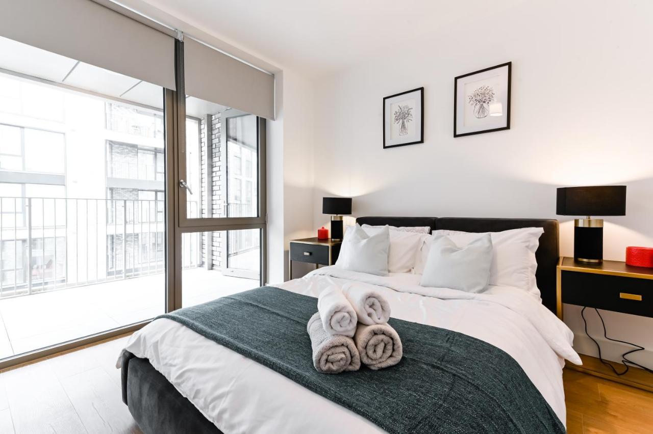 Khayat Homes - The Owelor - Two Bed London Eksteriør bilde